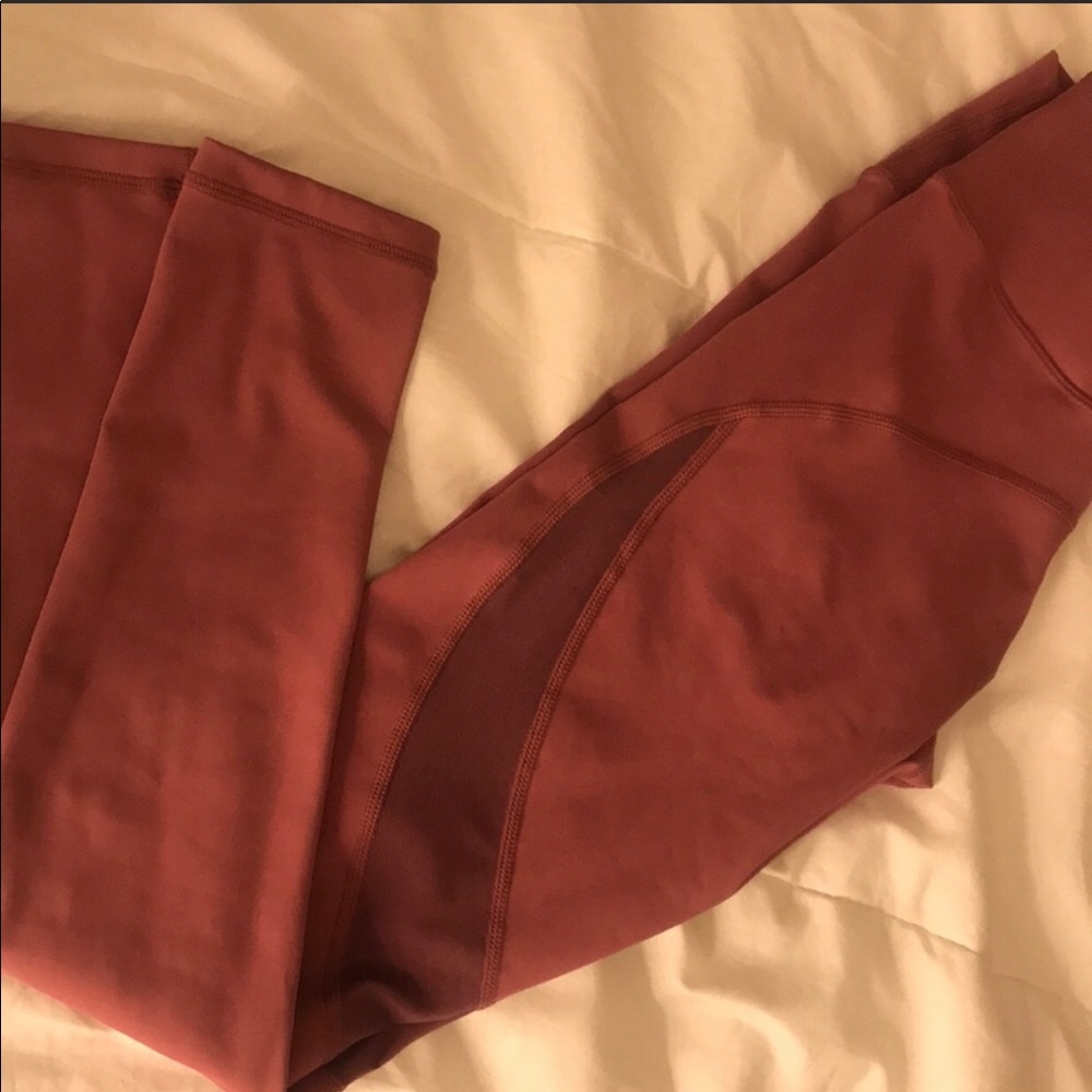 TYC intensity crescent legging